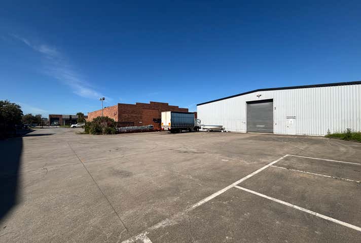 11 Tarnard Drive Braeside VIC 3195 - Image 4