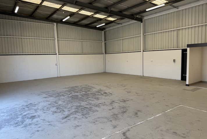 6/18 Jesmond Road Croydon VIC 3136 - Image 2