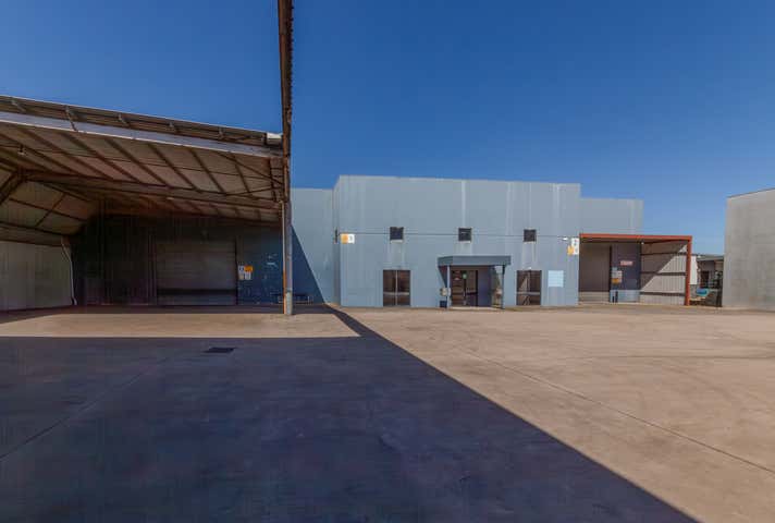 98 - 102 Hume Highway Somerton VIC 3062 - Image 2