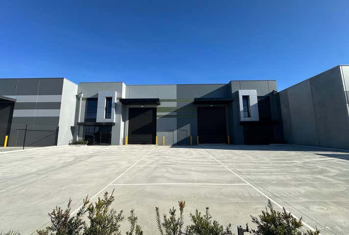 5 & 7 Furlong Street Cranbourne West VIC 3977 - Image 2