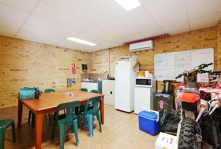 10 Harrison Road Forrestfield WA 6058 - Image 11