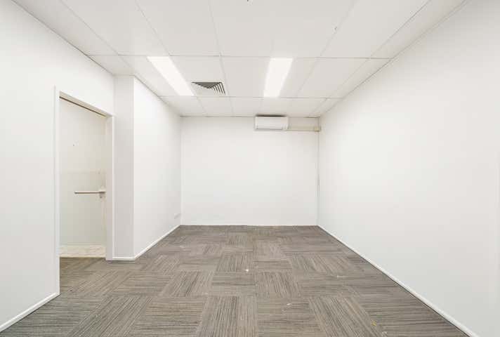 9A /77 Redcliffe Parade Redcliffe QLD 4020 - Image 6