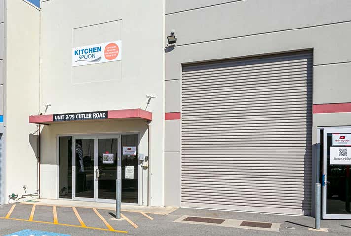 Kitchen 1/3/79 Cutler Road Jandakot WA 6164 - Image 3
