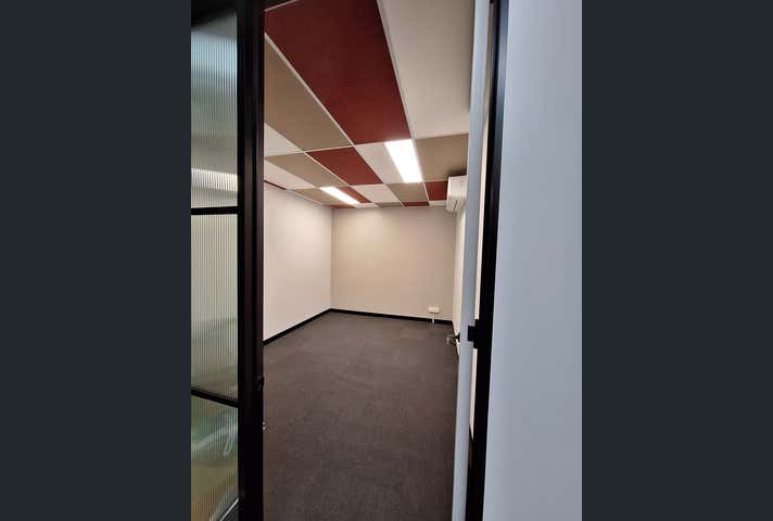 Office, 18, 10 Graham Street Melton VIC 3337 - Image 4