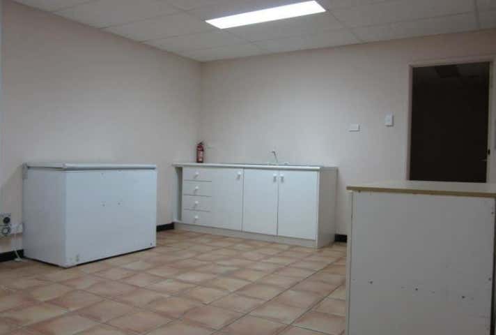 Part 2/18 Gillam Drive Kelmscott WA 6111 - Image 5