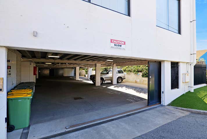 1/124 Stirling Highway North Fremantle WA 6159 - Image 15