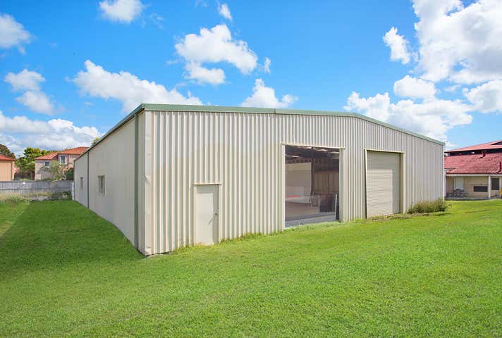 18 Fairway Drive Clear Island Waters QLD 4226 - Image 5