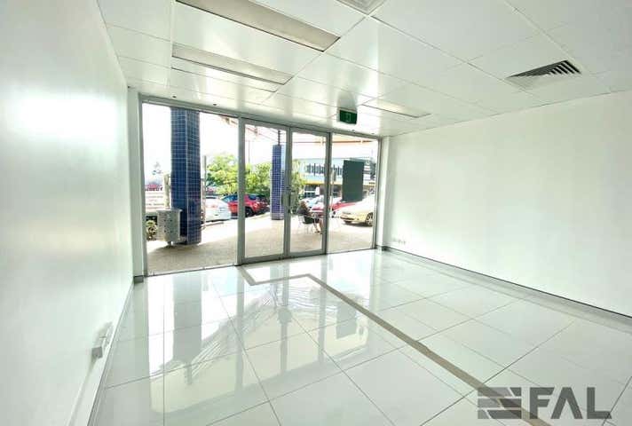 Shop  8, 130 Oxley Station Road Oxley QLD 4075 - Image 1