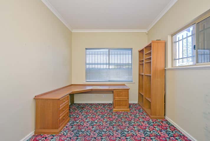 36 Cocos Drive Bibra Lake WA 6163 - Image 20