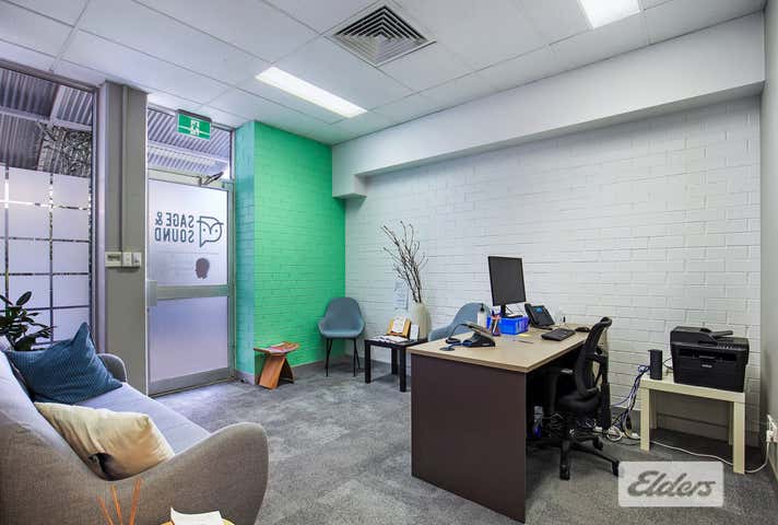 2/211 Logan Road Woolloongabba QLD 4102 - Image 3