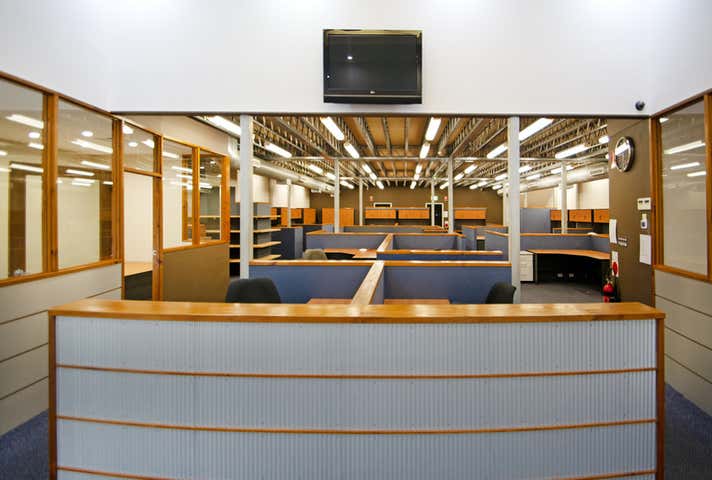 12/20 Sustainable Avenue Bibra Lake WA 6163 - Image 2