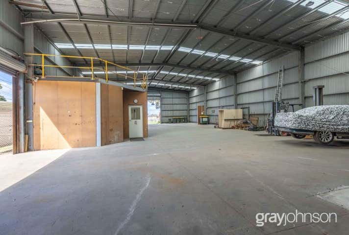 12 Ayton Street Sunshine North VIC 3020 - Image 5