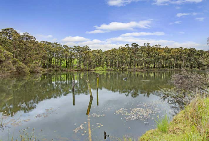 119 Martin Road Mornington WA 6221 - Image 31