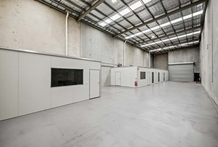 4/2 Harrison Road Forrestfield WA 6058 - Image 4