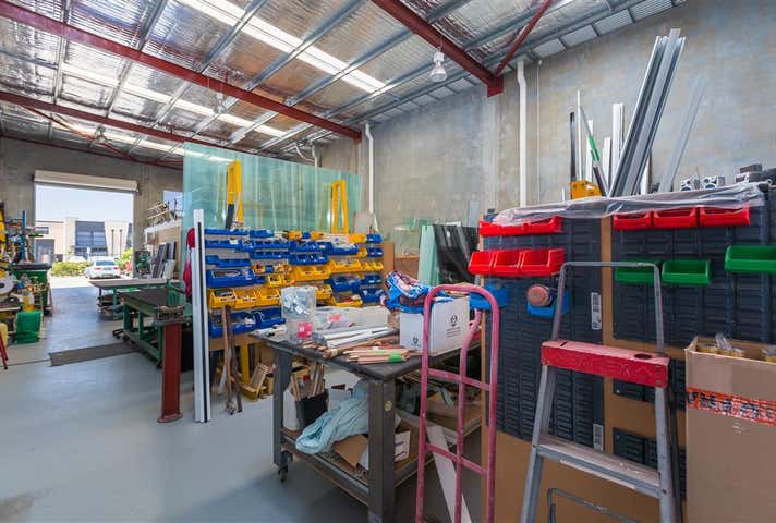 2/35 Mordaunt Circuit Canning Vale WA 6155 - Image 9