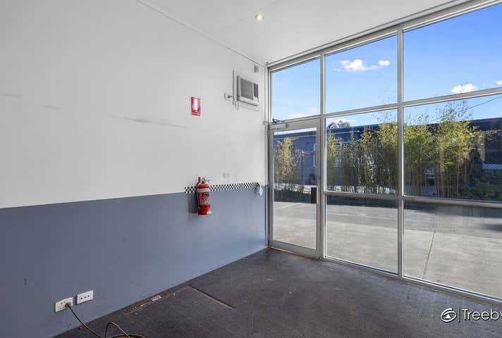 2/12 Molan Street Ringwood VIC 3134 - Image 12