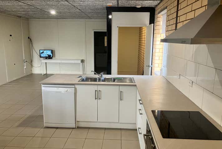 Unit 2, 1 Roy Terrace Christies Beach SA 5165 - Image 10