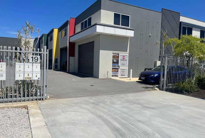 Unit 4, 19 Volcanic Loop Wangara WA 6065 - Image 12