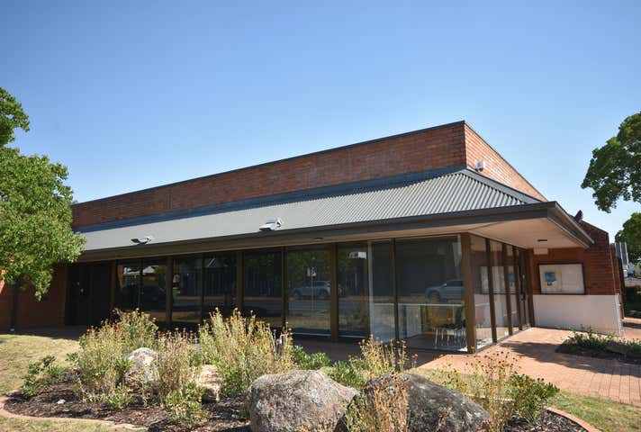 3 & 4/22 Stanley Street Wodonga VIC 3690 - Image 10