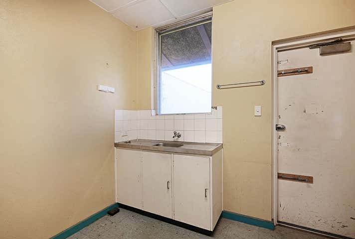 6 Flinders Lane Rockingham WA 6168 - Image 10