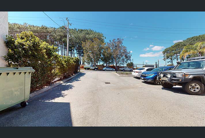 19 Weatherburn Way Kardinya WA 6163 - Image 15