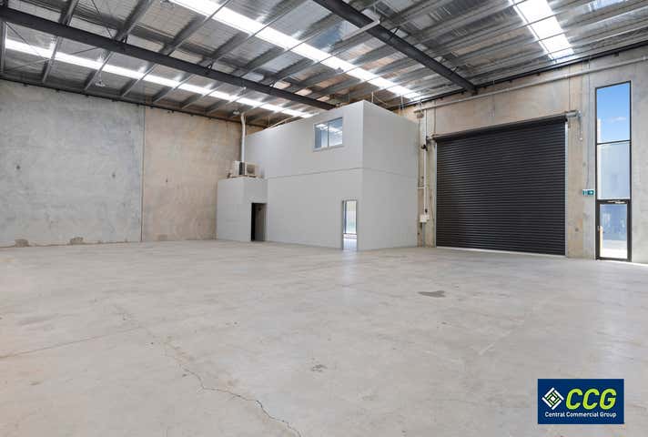 2/39 Ravenhall Way Ravenhall VIC 3023 - Image 5