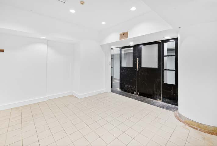 60/18-22 Orchid Avenue Surfers Paradise QLD 4217 - Image 5