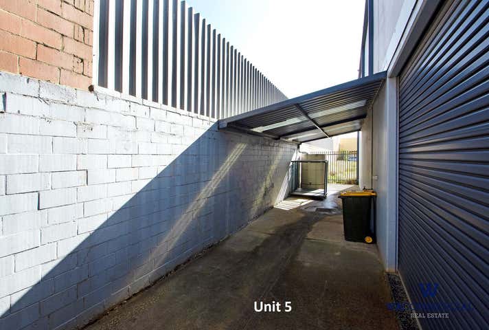 4 & 5, 31 Oxleigh Drive Malaga WA 6090 - Image 2