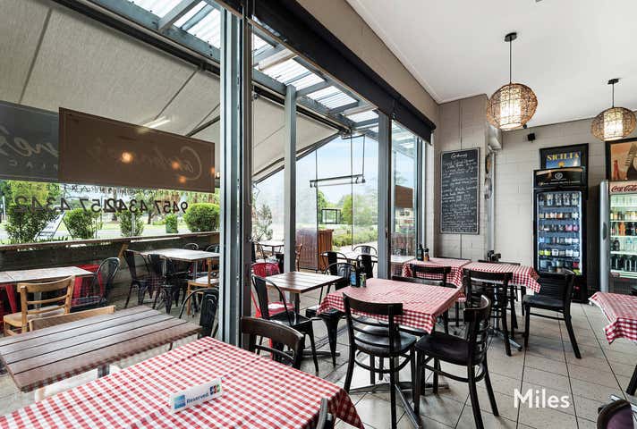 34 & 36 Springthorpe Boulevard Macleod VIC 3085 - Image 4