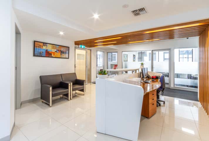Level 2, West, 608  St Kilda Road Melbourne VIC 3004 - Image 11