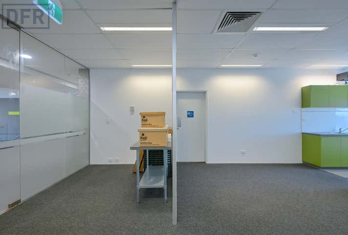 12W/817 Beeliar Drive Cockburn Central WA 6164 - Image 11