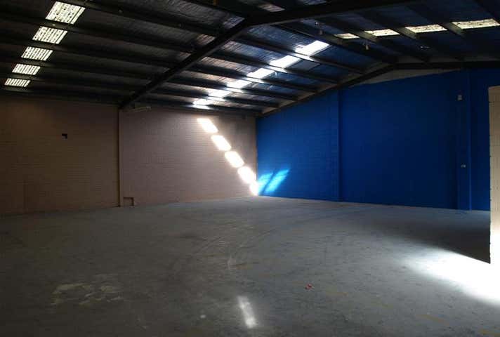 2/23 Oban Road Ringwood VIC 3134 - Image 3