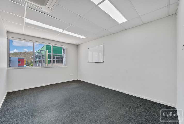 25/547 Woolcock Street Mount Louisa QLD 4814 - Image 4