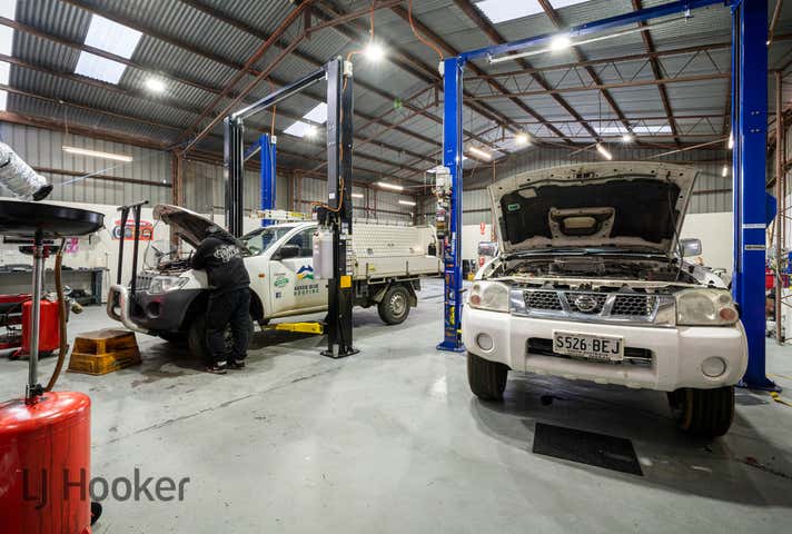 7 Barfield Crescent Edinburgh North SA 5113 - Image 12