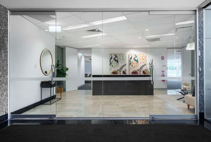 10/5 Gardner Close Milton QLD 4064 - Image 2