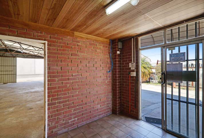 16 Muros Place Midvale WA 6056 - Image 7