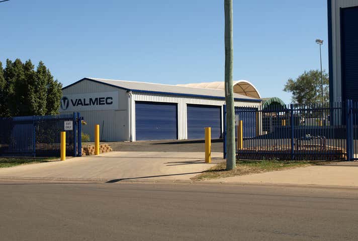 61-63 Spencer Street Roma QLD 4455 - Image 2