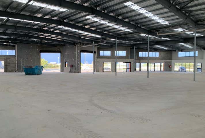 32 Supreme Loop Gnangara WA 6077 - Image 15