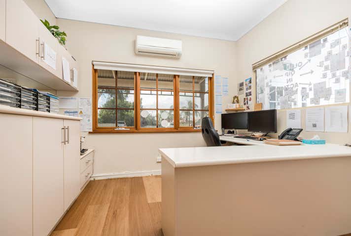 236 Fourth Street Wonthella WA 6530 - Image 22