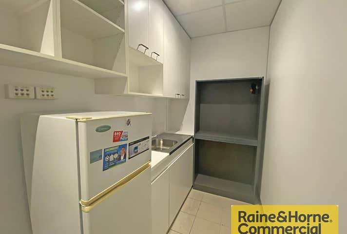 2/153 Racecourse Road Ascot QLD 4007 - Image 6