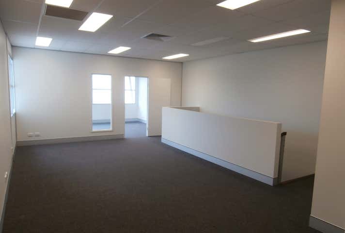 1/44 Devlan Street Mansfield QLD 4122 - Image 8