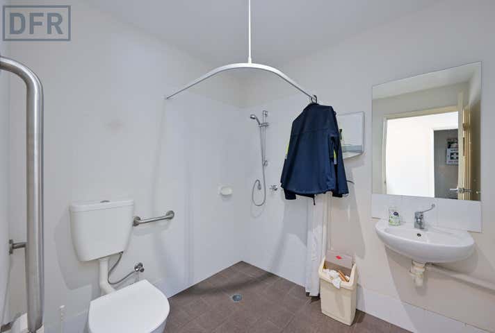 18 Bushland Ridge Bibra Lake WA 6163 - Image 24