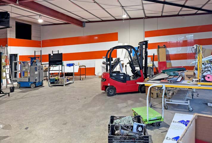 Unit 2, 8 Paramount Drive Wangara WA 6065 - Image 5