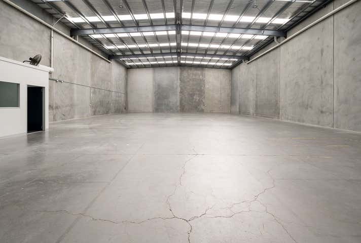 19 Latitude Boulevard Thomastown VIC 3074 - Image 8