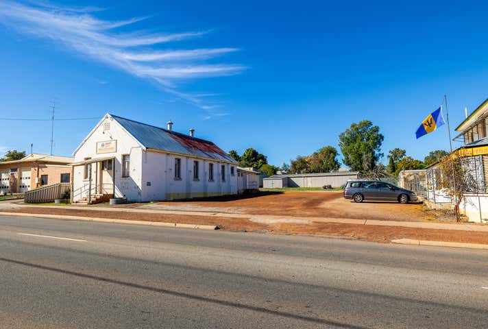 47 Wellington Street East Northam WA 6401 - Image 20