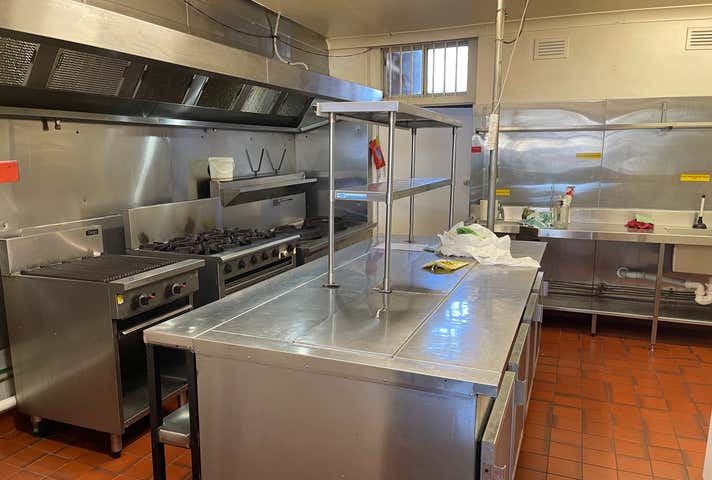 11 Military Rd Avondale Heights VIC 3034 - Image 8