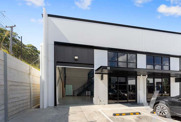 18/2 Templar Place Bennetts Green NSW 2290 - Image 1