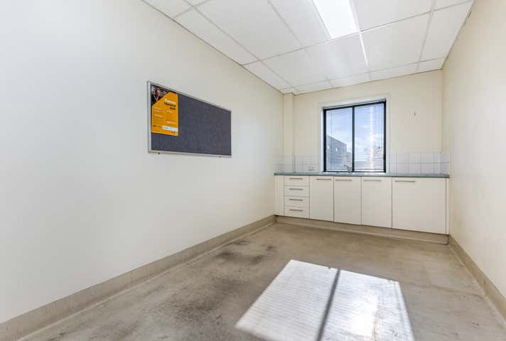 6/11 Maynard Drive Epsom VIC 3551 - Image 6