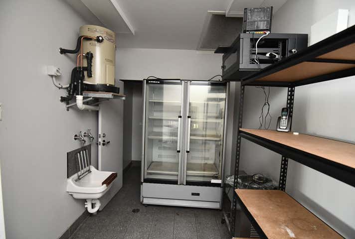 T4, 217 Ingham Road West End QLD 4810 - Image 11