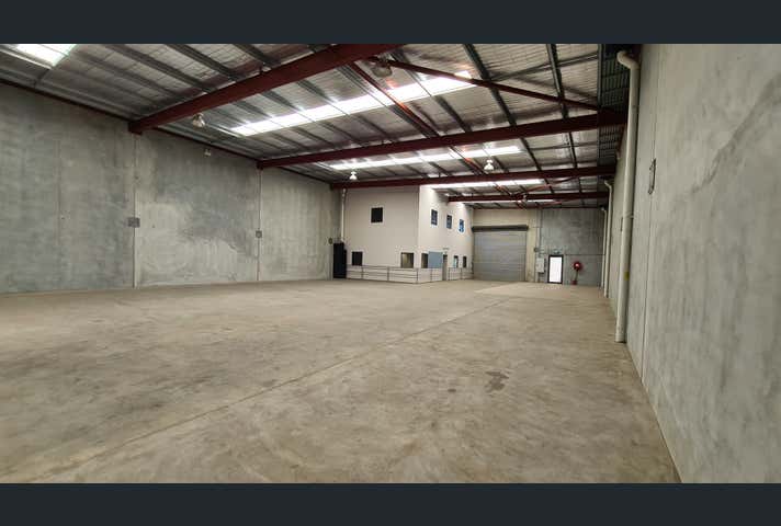 2/18 Distinction Rd Wangara WA 6065 - Image 5